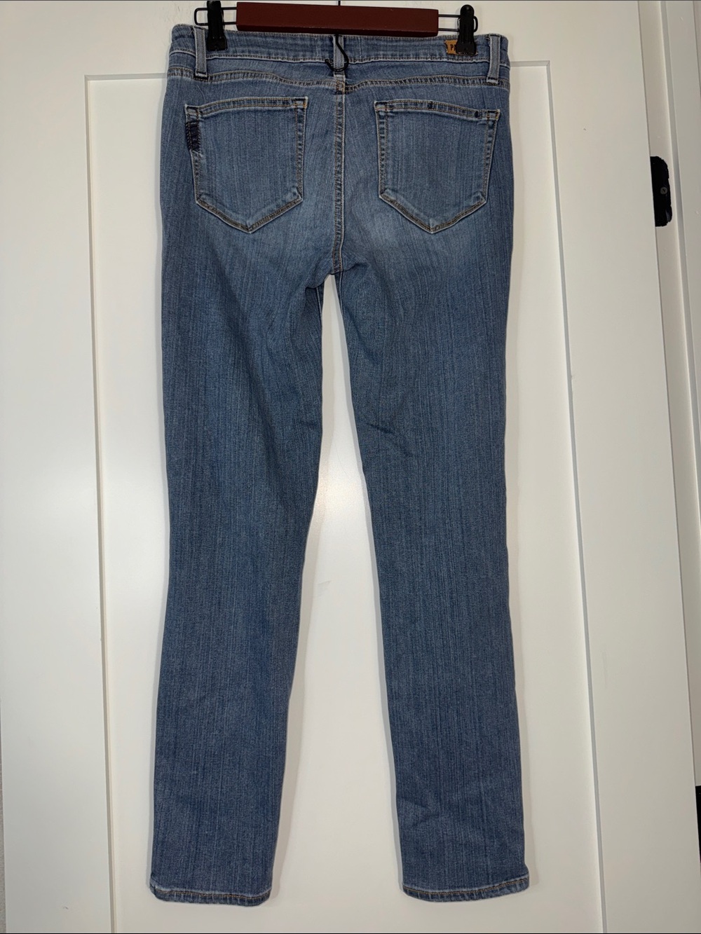 PAIGE Distressed Skinny Jeans — Light Wash Blue Sz 28” rise 8” quiet luxury - Picture 4 of 5